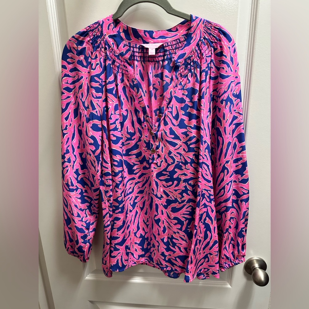 Lilly Pulitzer Elsa top.
